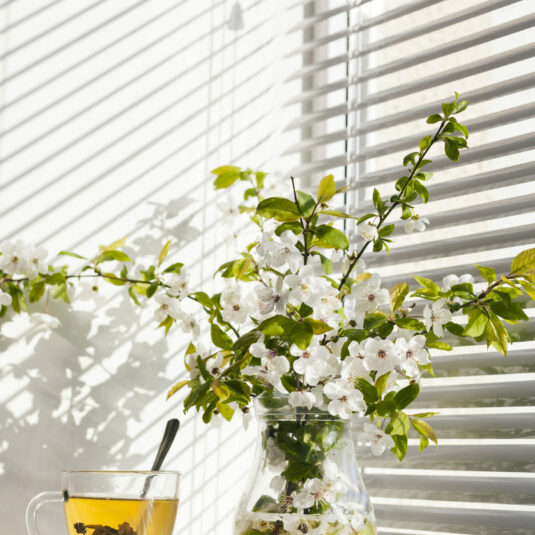 flowers-vase-with-tea-cup
